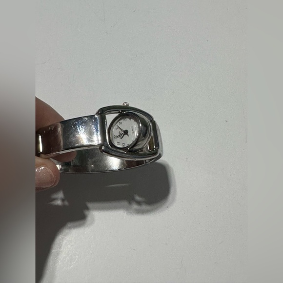 Aviva collection vintage watch that rotates/flips into a stone bracelet - Picture 10 of 10